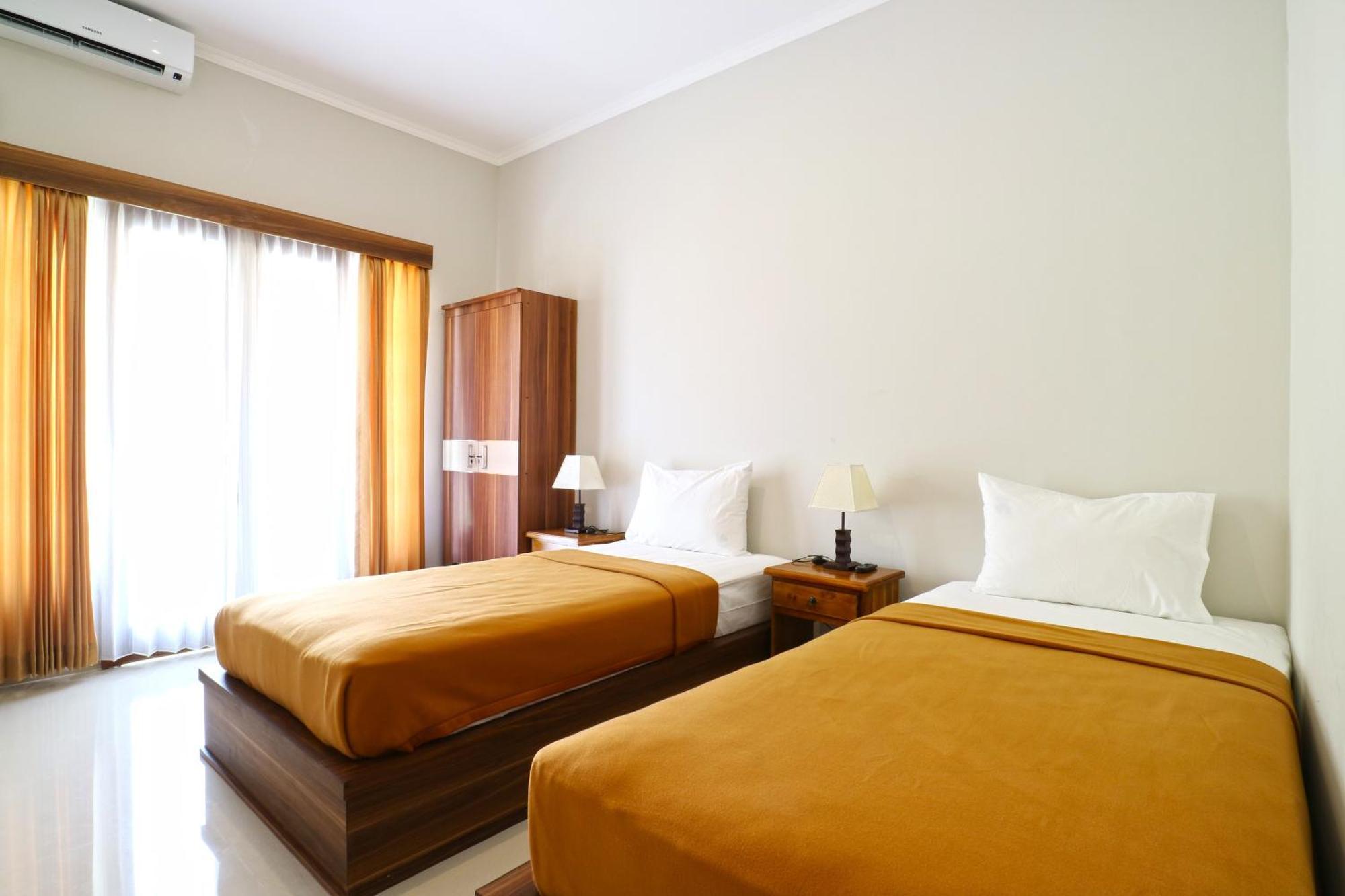 Taste Of Bali Hostel Kuta Lombok Exterior foto