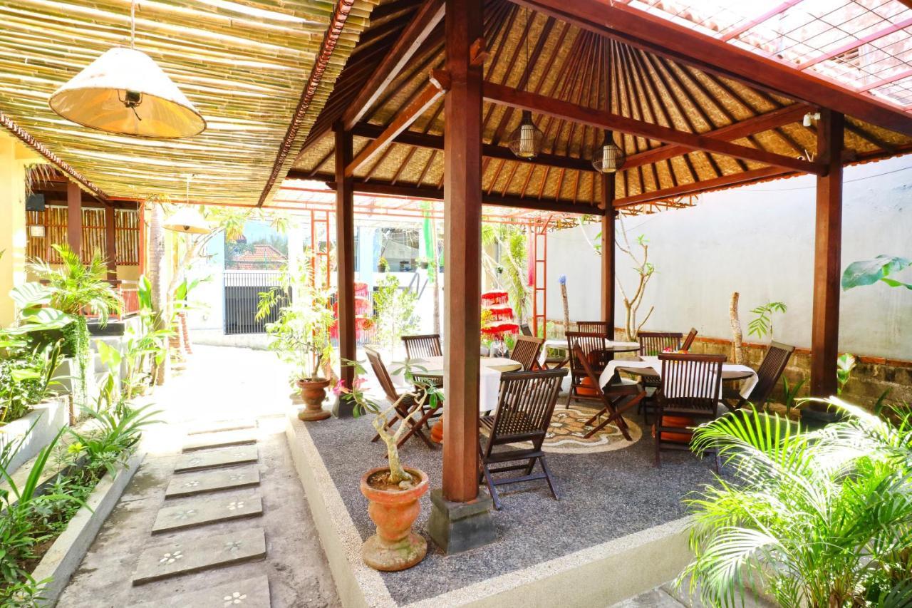 Taste Of Bali Hostel Kuta Lombok Exterior foto